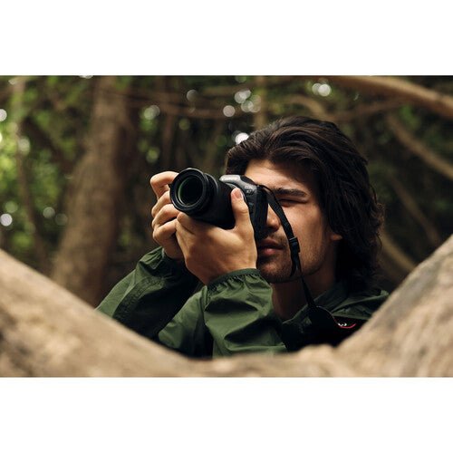 Canon EOS R7 Mirrorless Camera