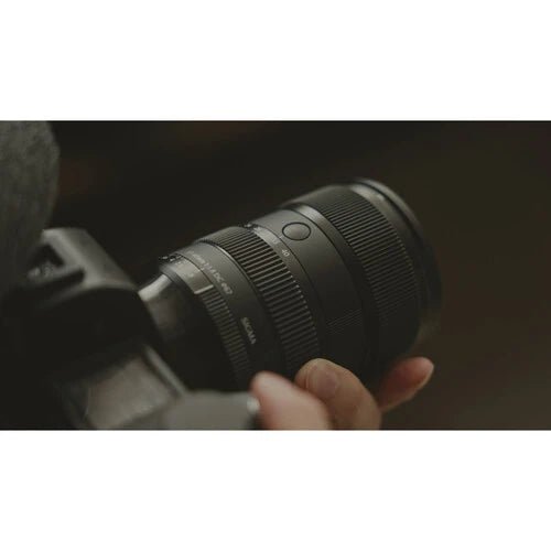 Sigma 17-40mm f/1.8 DC Art Lens