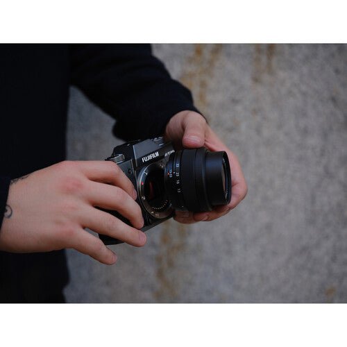 FUJINON XC 13-33mm f/3.5-6.3 OIS Lens