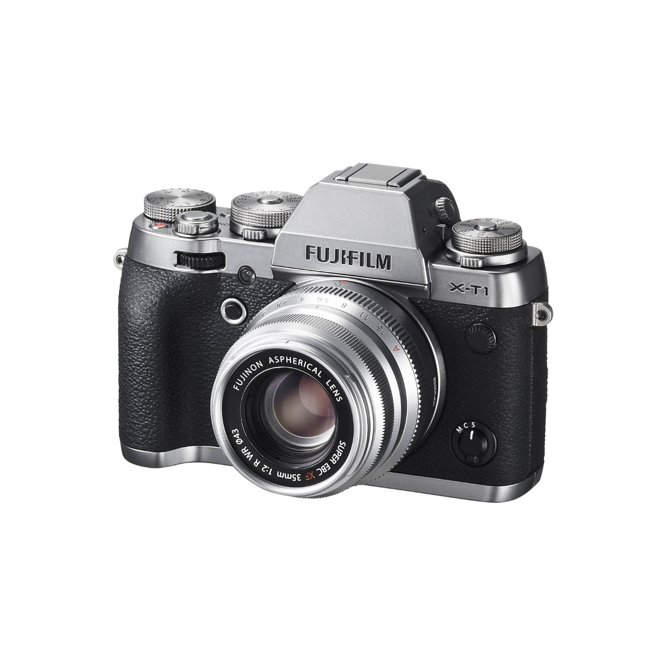 Fujifilm XF 35mm F/2 R WR Lens (Black & Silver)