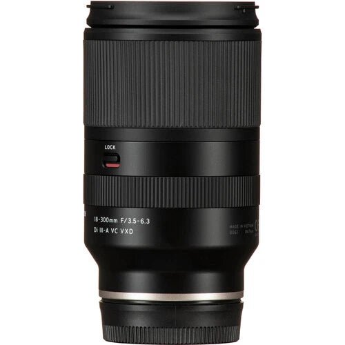 Tamron 18-300mm f/3.5-6.3 Di III-A VC VXD