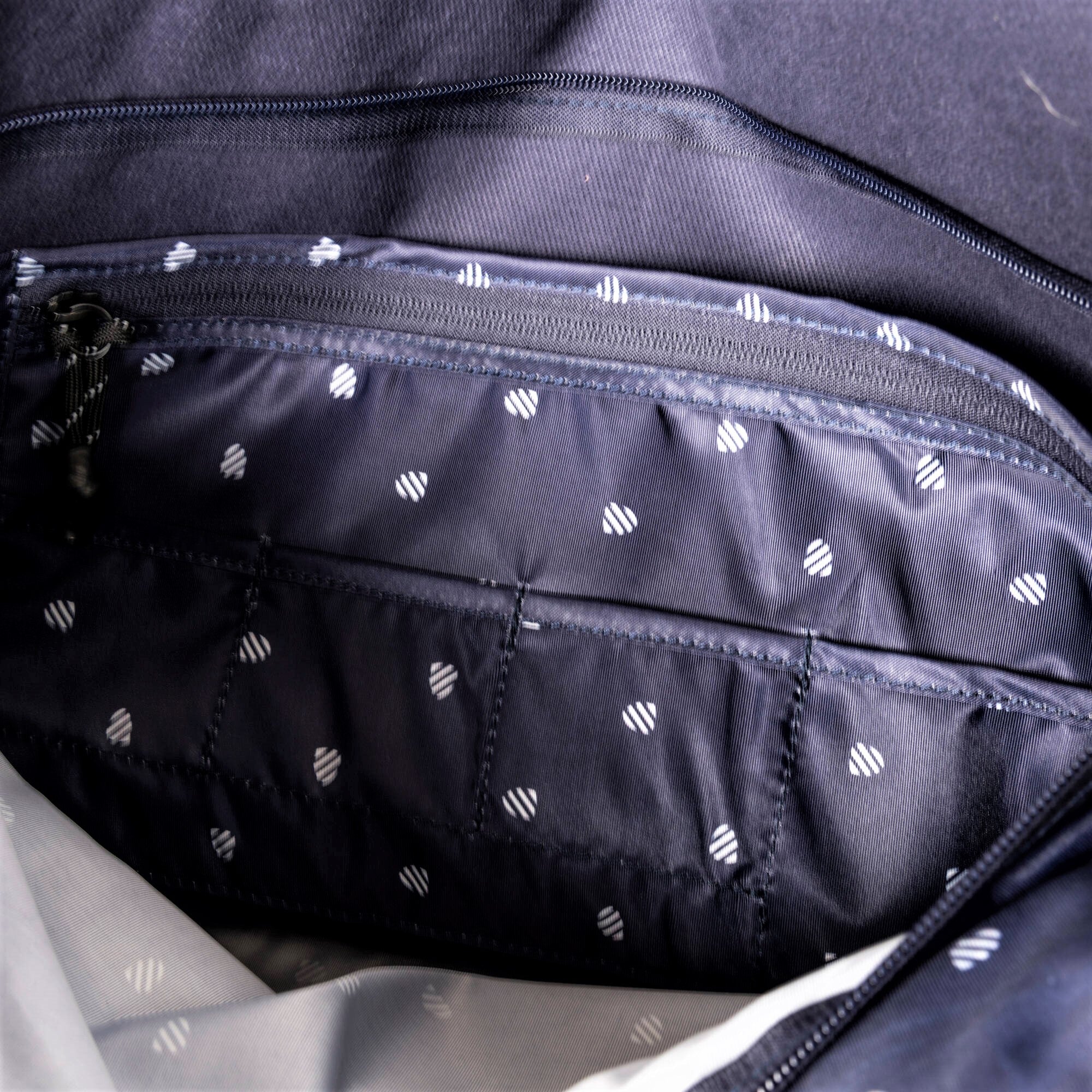 Langly Weekender Duffle Bag (Navy)