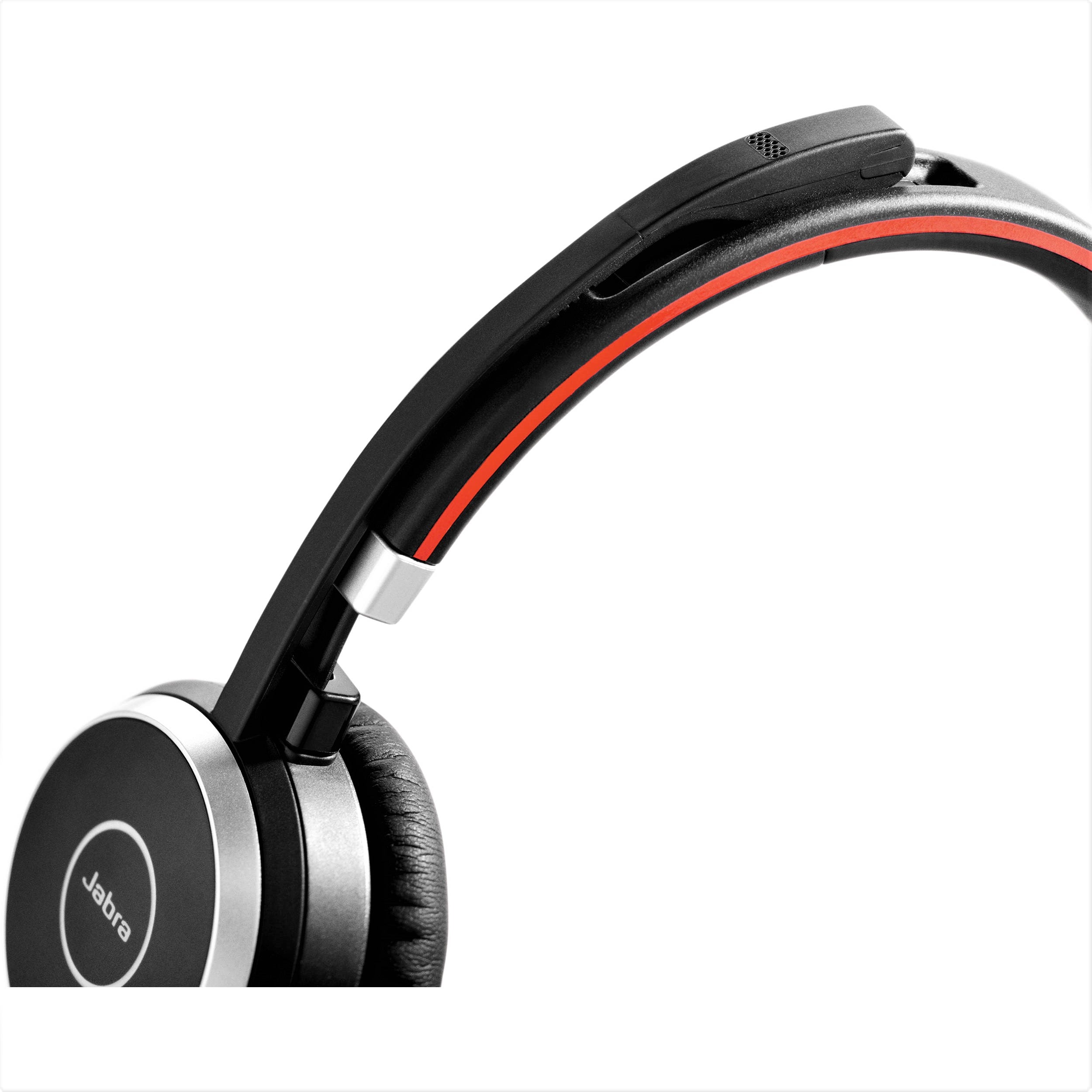 Jabra Evolve 40 MS Mono Headset – Unified Communications Headphones for VoIP Softphone with Passive Noise Cancellation – USB-Cable with Controller in a Close Up Vew 