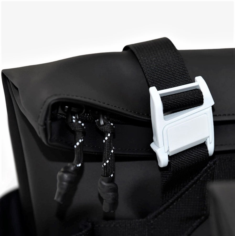 Langly Bravo Shoulder Bag (Mineral White)