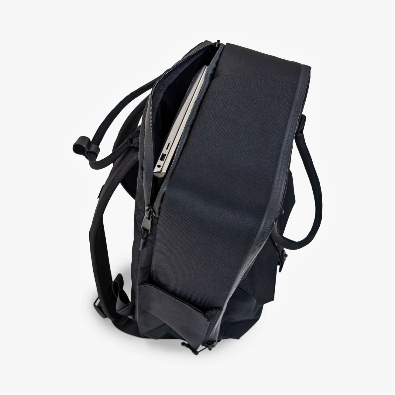 The New Sierra Backpack - Black