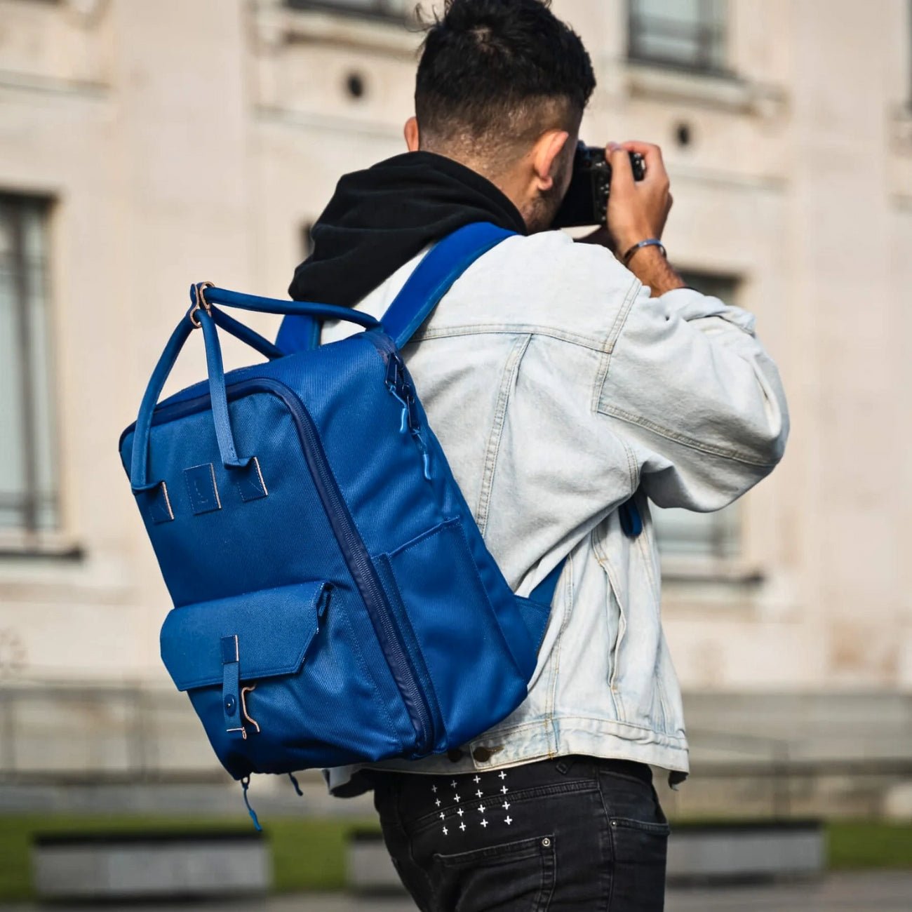 Langly Sierra Camera Backpack: A Modern & Travel-friendly Photography Backpack Compatible With Both 18in Laptop & DSLR Accessories 24L (Blue)